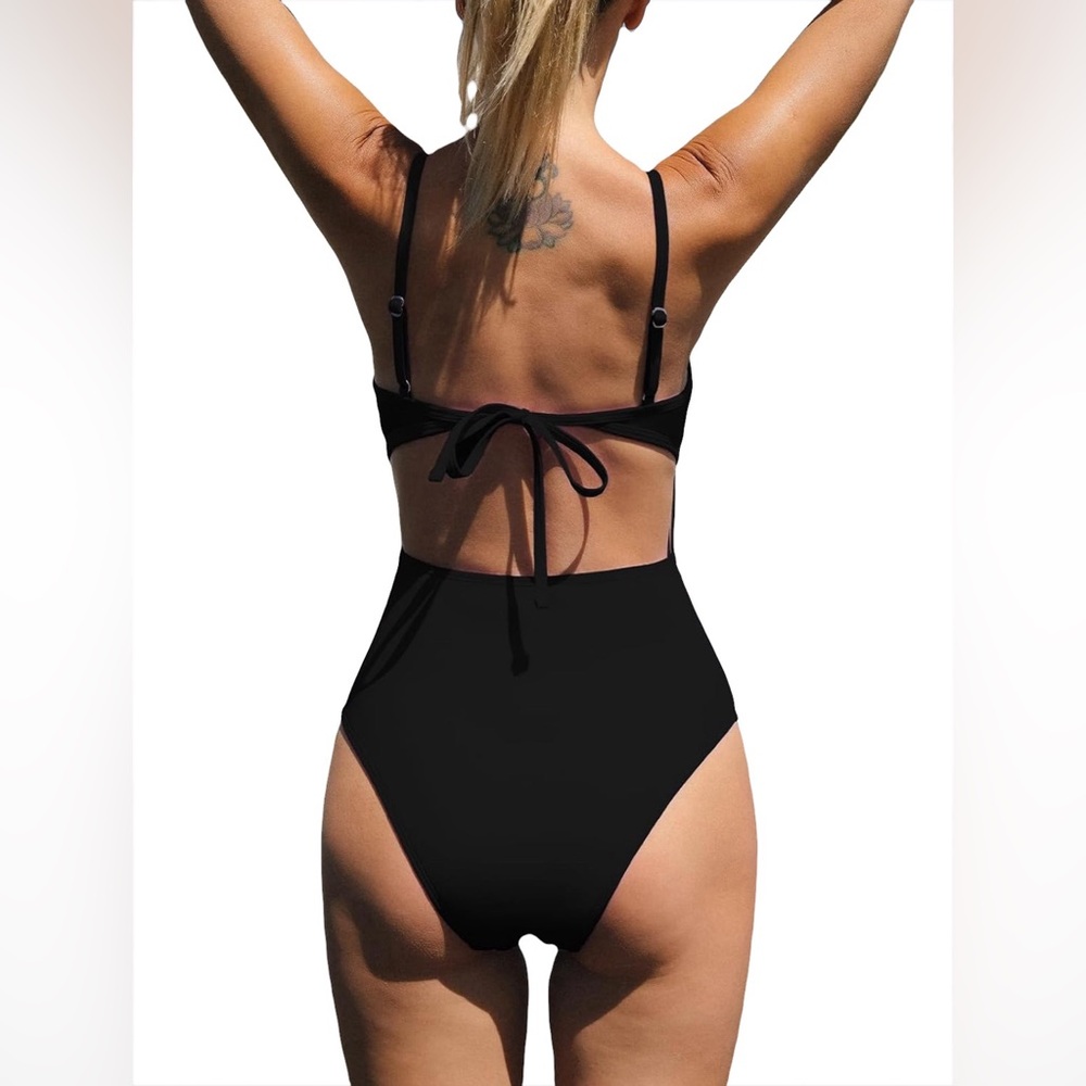 CUPSHE Cutout Swimsuit - Picture 3 of 7